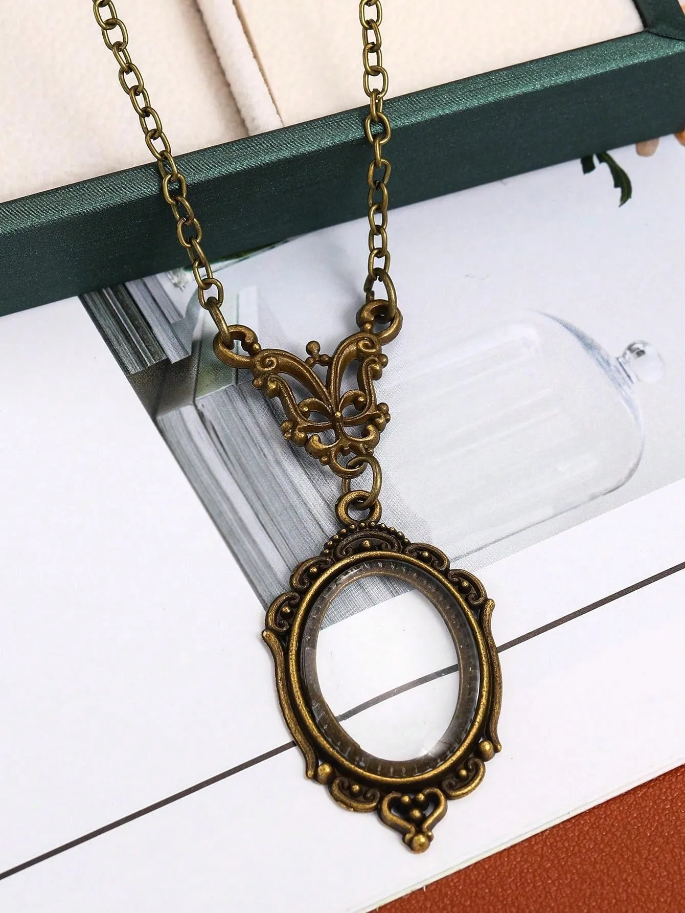 1PC Retro Enlarged Glass Pendant Necklace Victorian Monochrome Jewelry