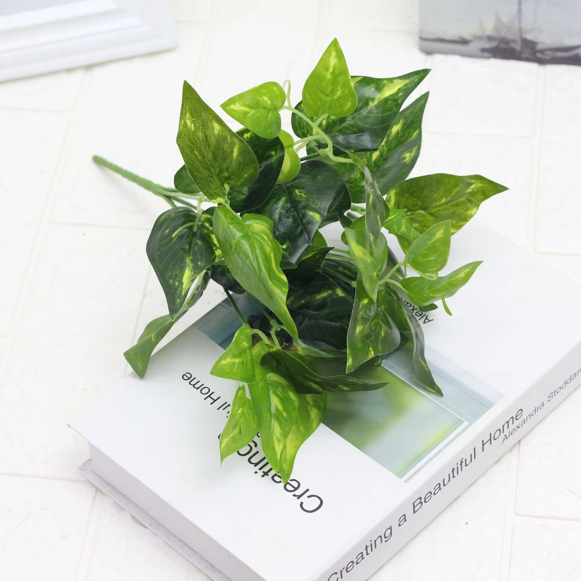 Artificial Plant Leaves 7 Fork Lifestrong Plastic Fake Green Plants 5PCS