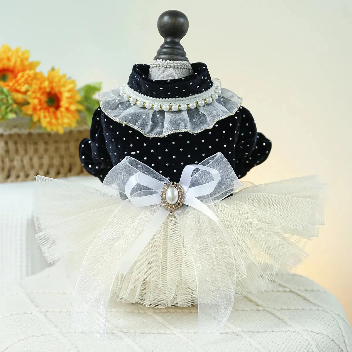 Elegance in Black Velvet: Dotted Princess Wedding Dress - Autumn and Winter Pet Fashion with Drawstring Buckle for Small to Medium Dogs