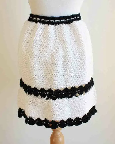 Monochrome Mini Skirt Crochet Pattern