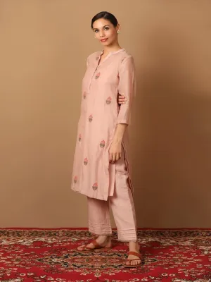 Peachy Fusion Kurta Set With Dainty Thread Work