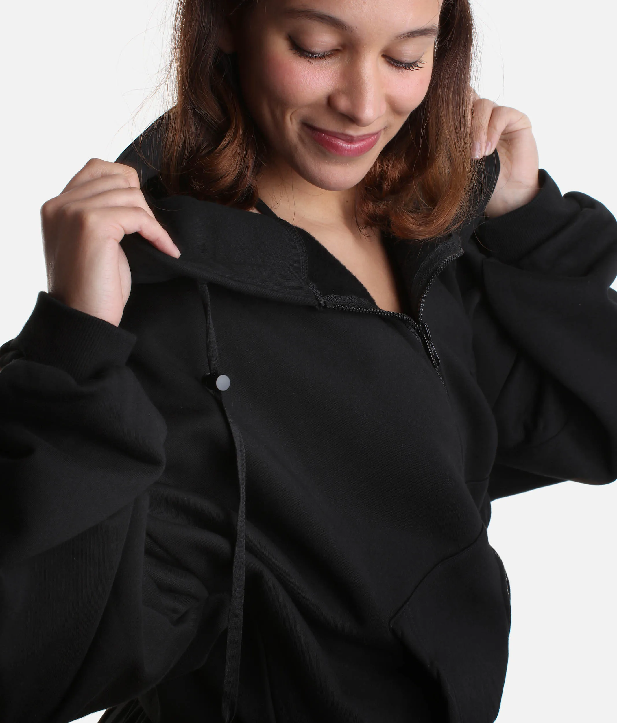 ZIP CLOUD HOODIE in Black - The Timeless Cozy Essential