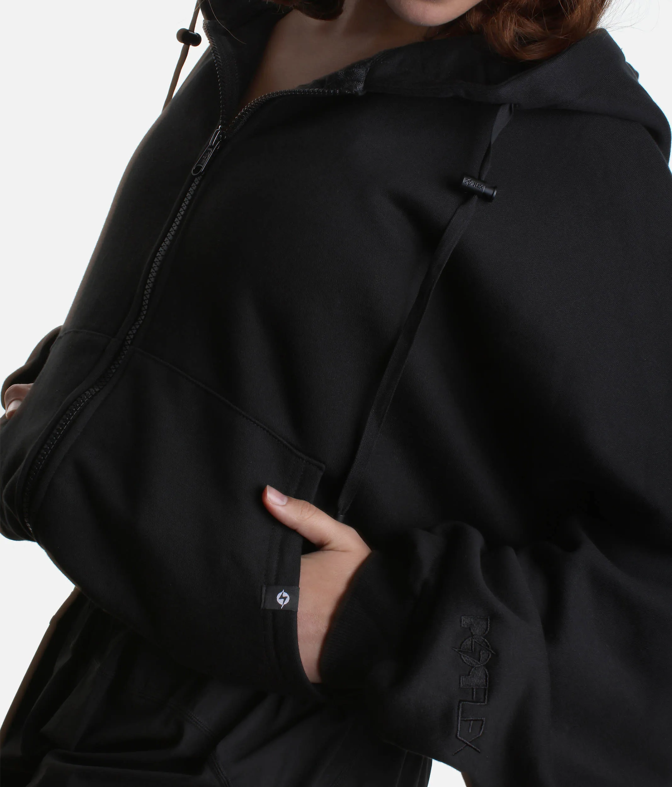 ZIP CLOUD HOODIE in Black - The Timeless Cozy Essential